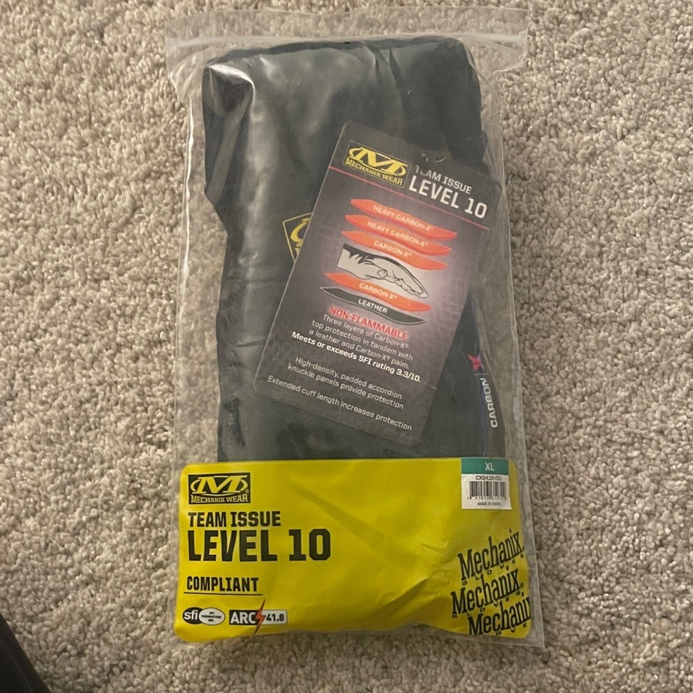 Mechanix wear team issue level 10 XL